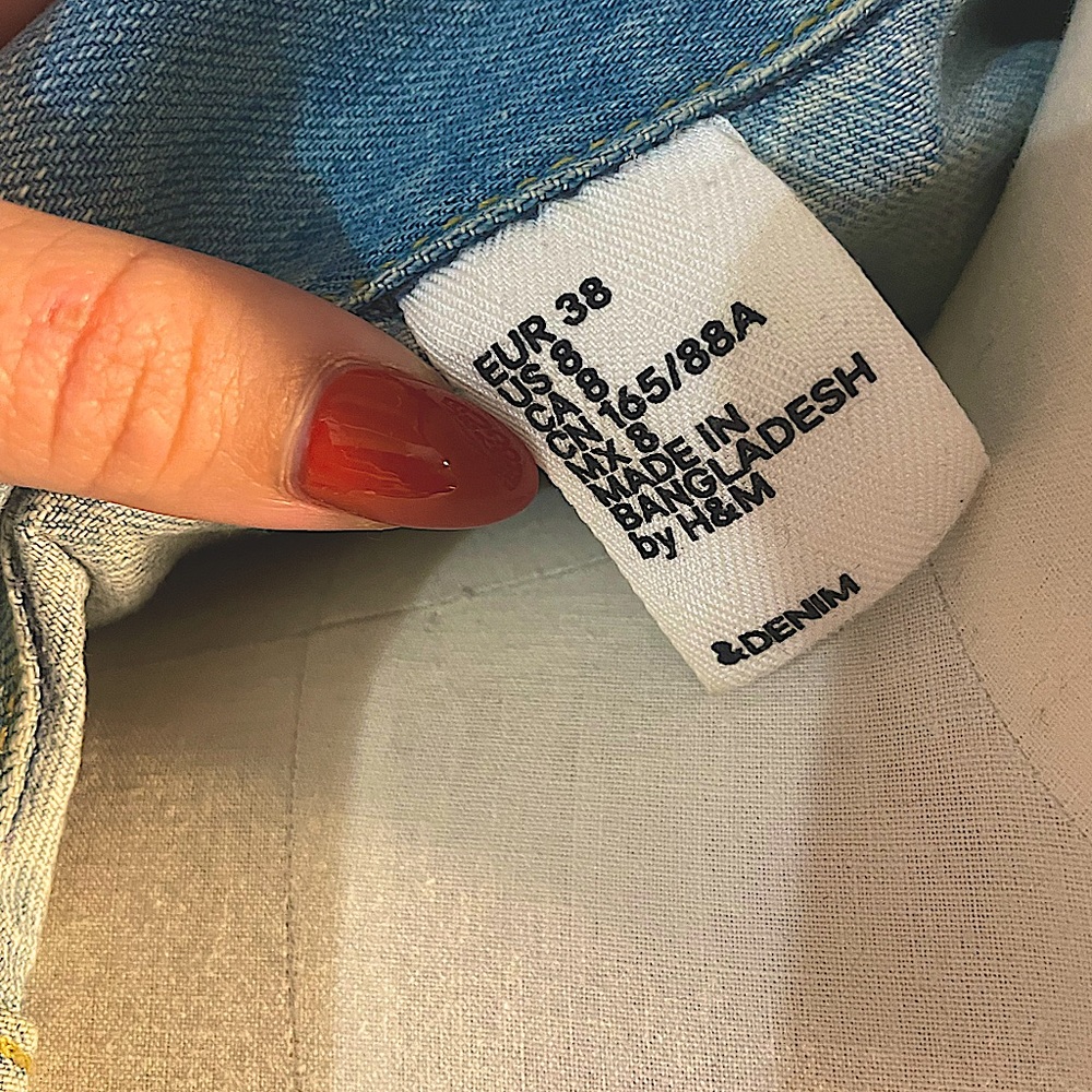 H&M denim jacket - Picture 2 of 4